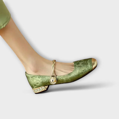Liora Prague | Crownleaf